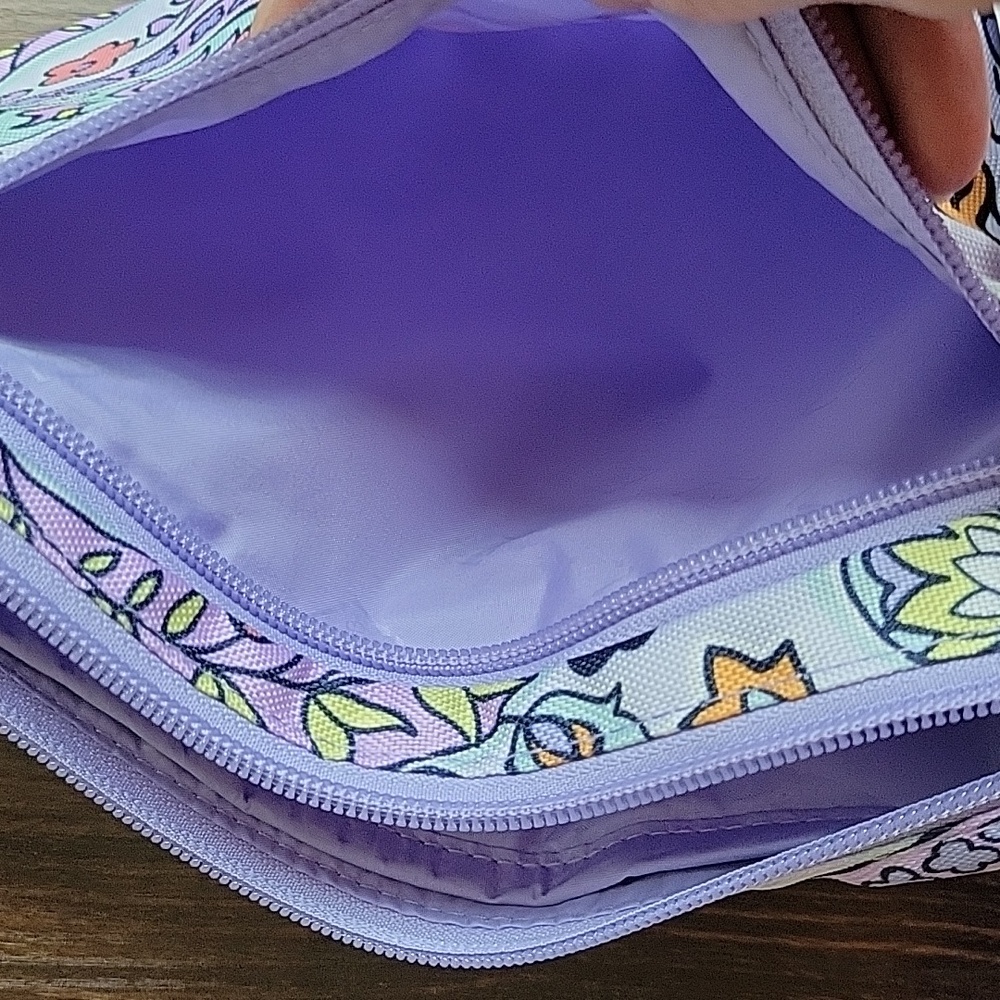 Vera Bradley Maddalena Paisley Soft Lighten Up Essential Sling Backpack- NWT - Picture 4 of 6